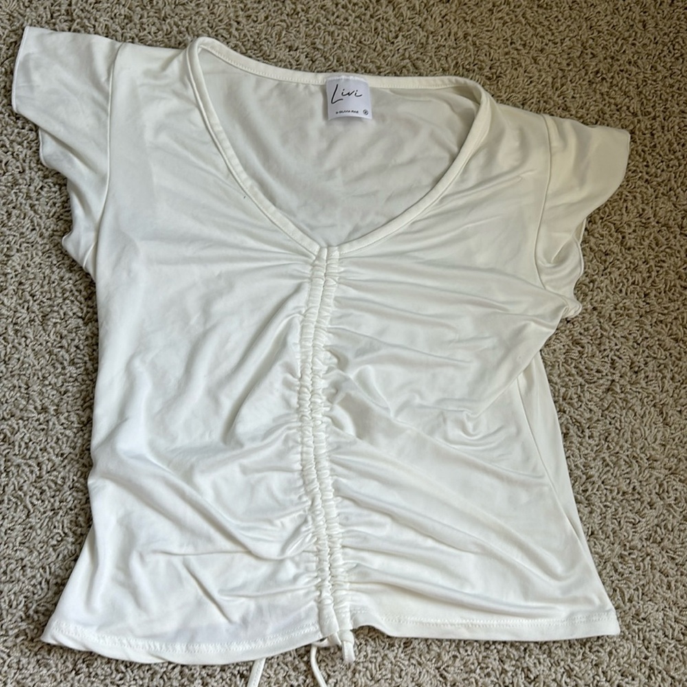 Livi Cinch Top